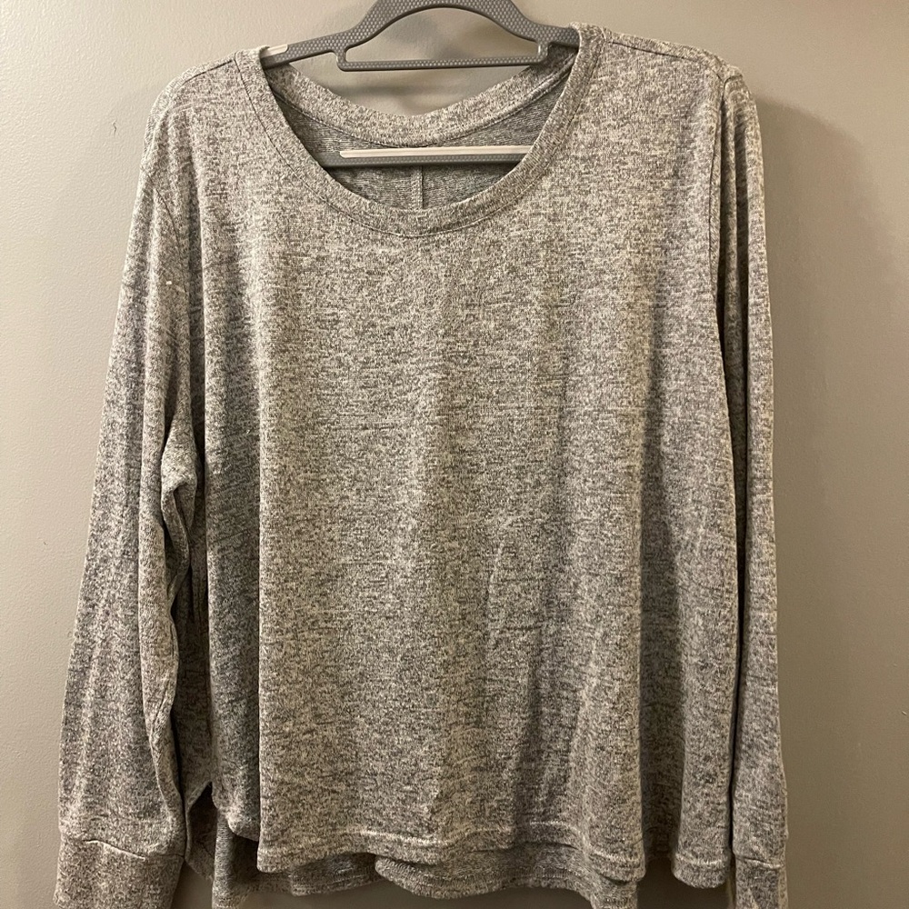 Xhilaration Heather Gray Knit Top